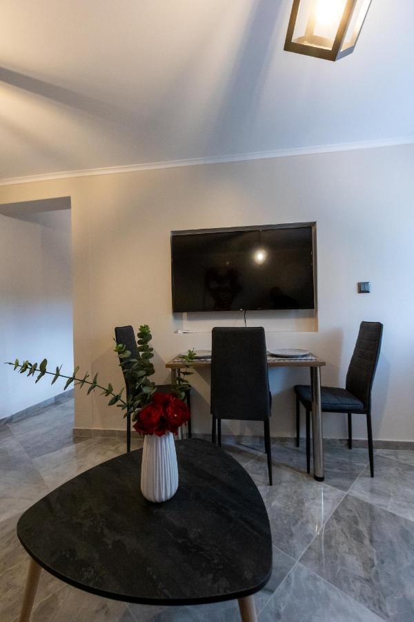 K&M Villas Nea Kallikrateia Εξωτερικό φωτογραφία